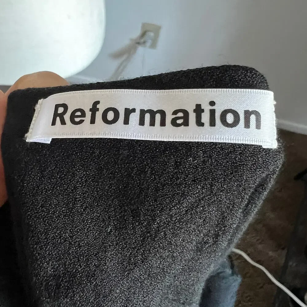Reformation Black Cami Top Spaghetti Strap Minimalist‎ Date Night Large